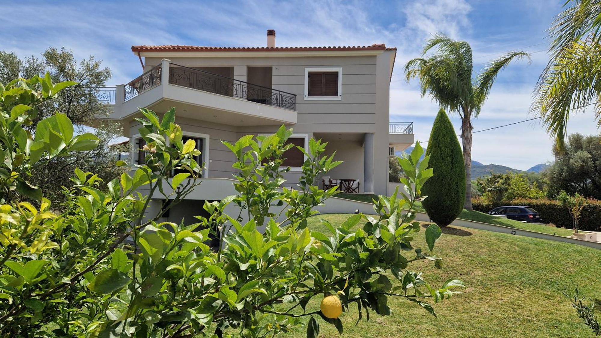 Dimitris Villa Aigio Exterior photo