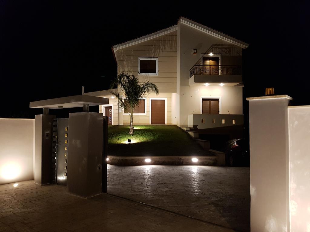 Dimitris Villa Aigio Exterior photo