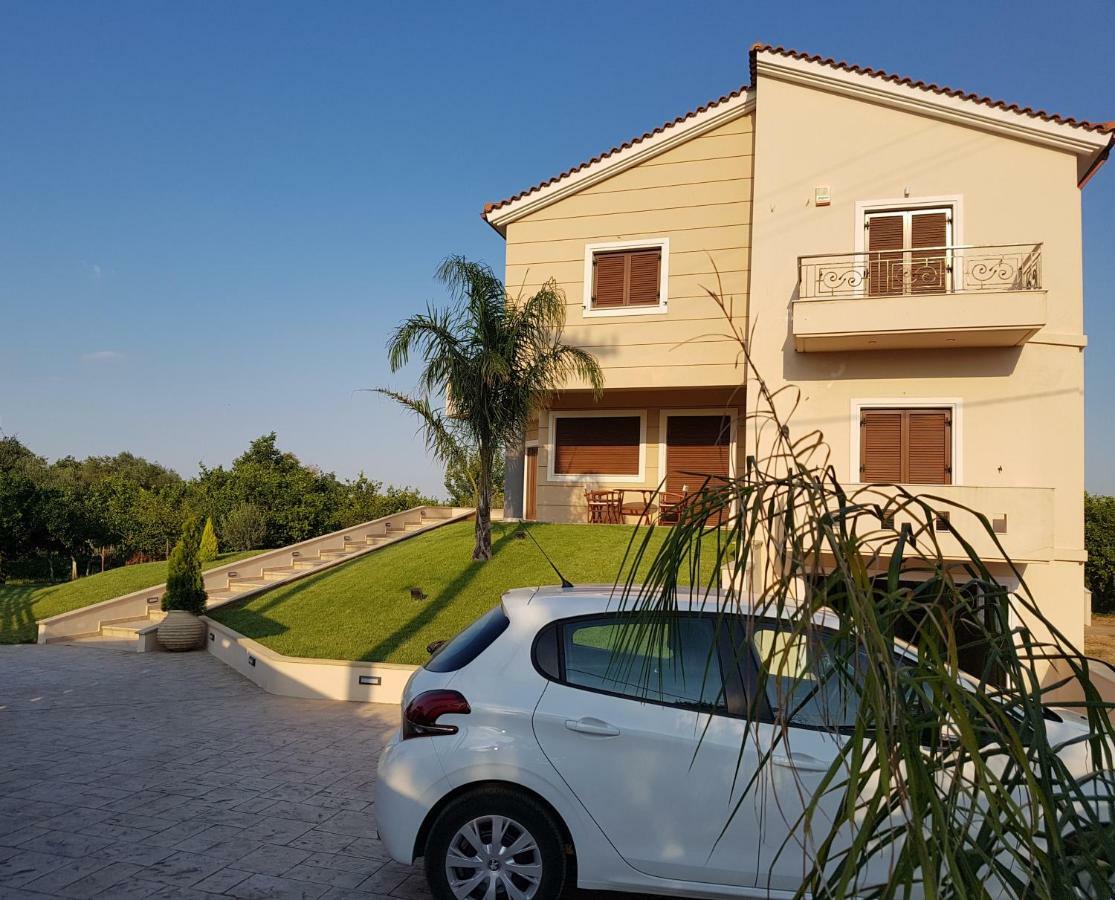 Dimitris Villa Aigio Exterior photo